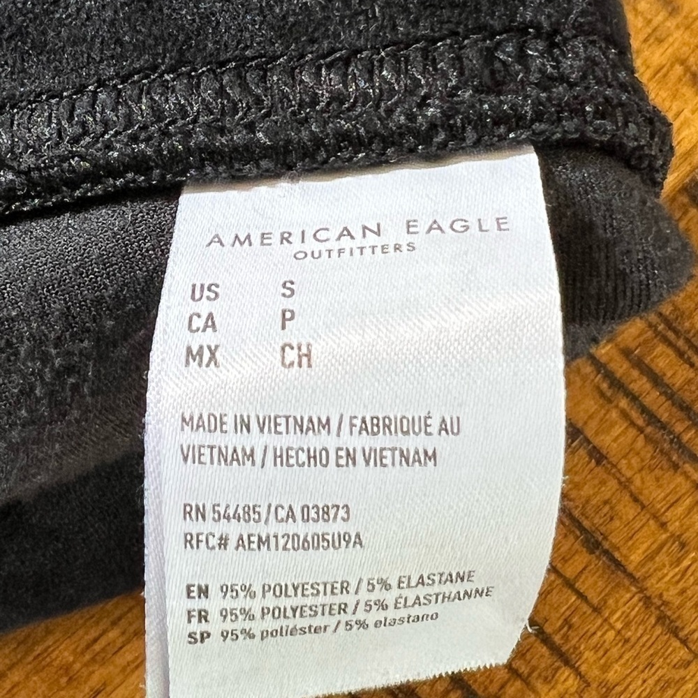 American Eagle Outfitters Black Joggers with Elastic Waistband - Picture 6 of 7